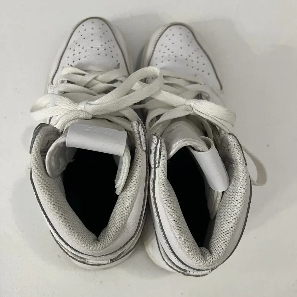Nike Air Jordan 1 Perforated High 575441 100 Size 6.5Y White